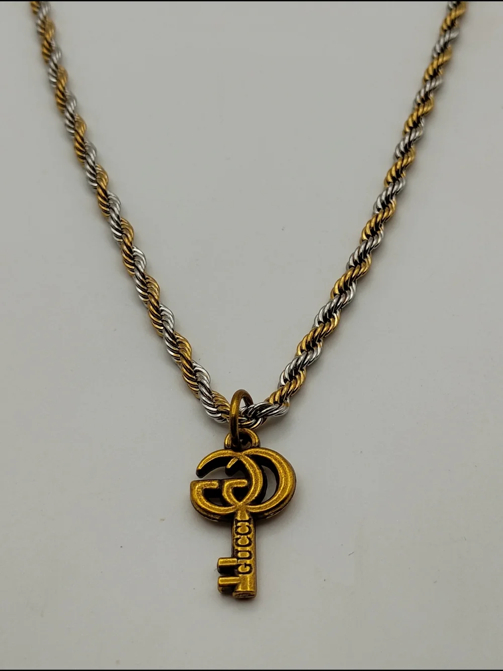 Gucci Key Pendant On A Two Tone Rope Necklace - Picture 3 of 7